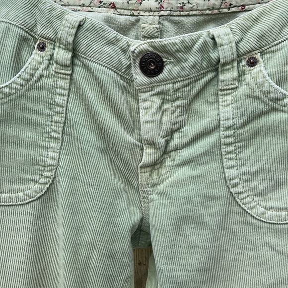 Y2K low rise Guess flared cords - Picture 4 of 11